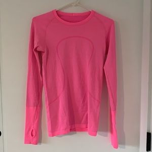Lululemon top